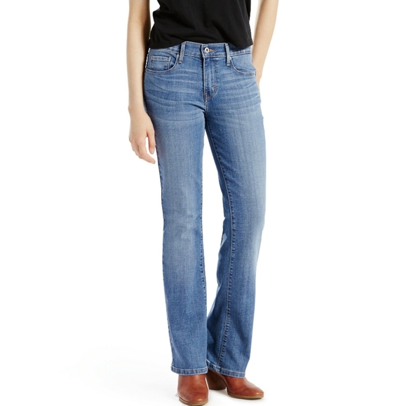 Levi's 515 Bootcut Jeans - Picture 13 of 14